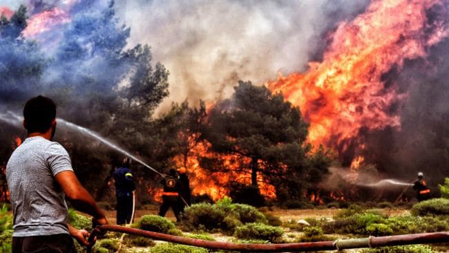 Grecia: incendios empeorados por construcciones ilegales