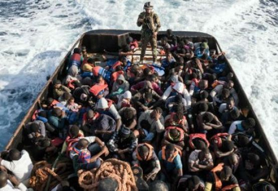 A pesar de las muertes continua la llegada de inmigrantes en el Estrecho