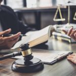 ¿Qué funciones hace un asesor jurídico?